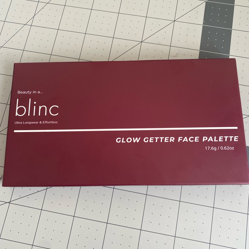 Glow Getter face palette